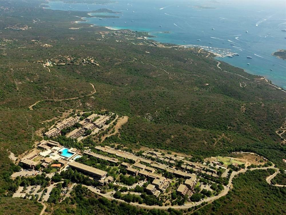 Lucianasit Lägenhet Cugnana Verde Exteriör bild